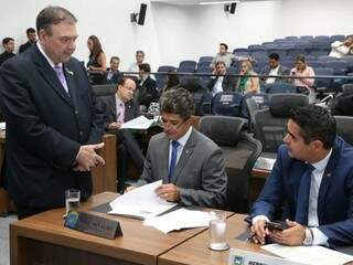 Deputados Paulo Siufi, Rinaldo Modesto e Herculano Borges (Foto: Victor Chileno/ALMS)