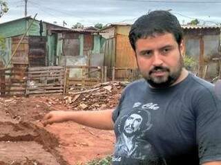 Carlos Salles ao lado do amigo Luciano Afonso expandiram o conceito para a favela.(Foto:Arquivo Pessoal)