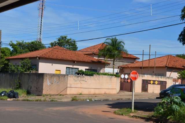 Pais bancam reforma e alimenta&ccedil;&atilde;o dos filhos em creches municipais