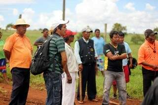Índios em acampamento de Caarapó, um dos municípios onde as polícias estaduais estão obrigadas a dar atendimento. (Foto: Grupo Aty Guasu)