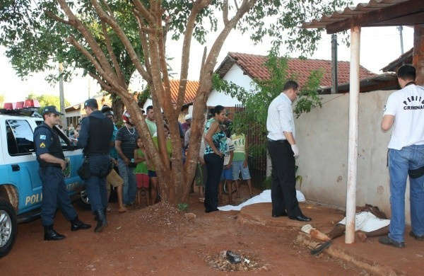  Homem &eacute; assassinado com tiro no peito e na cabe&ccedil;a em Dourados