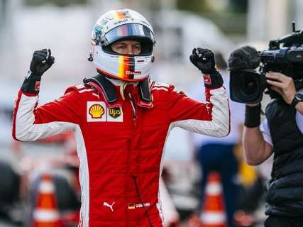 Vettel confirma bom fim de semana da Ferrari e larga na pole em Baku
