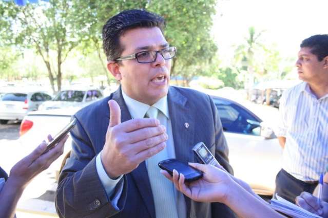 Em busca de coaliz&atilde;o, prefeito se reuniu com Londres e Jerson 