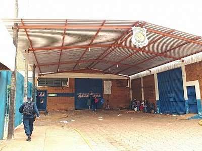Em v&eacute;spera de greve, visitas n&atilde;o podem entrar com alimento em pres&iacute;dios