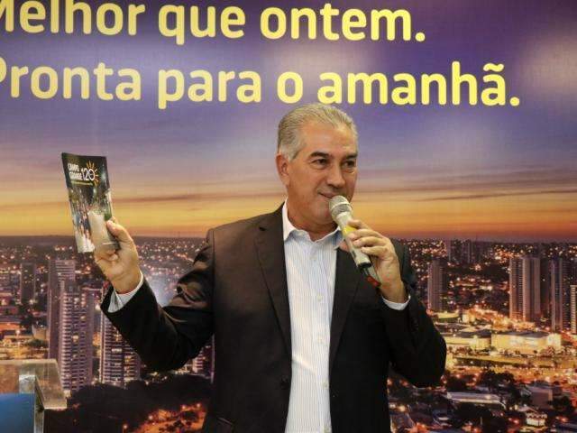 Reinaldo entrega obras e anuncia investimentos na regi&atilde;o de fronteira