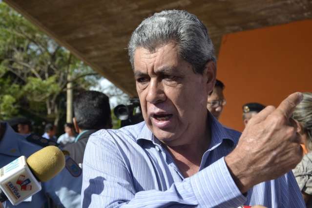 Pol&iacute;cia  j&aacute; identificou suspeito de jogar granada em pelot&atilde;o