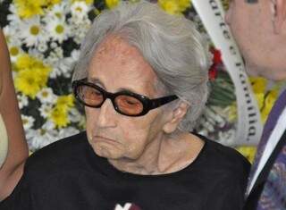Dona Stella esteve ao lado de Manoel de Barros por 64 anos. (Foto: Marcelo Calazans)