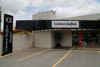 A Carmen Steffens Outlet fica na Rua Euclides da Cunha, número 37. (Foto: Divulgação)