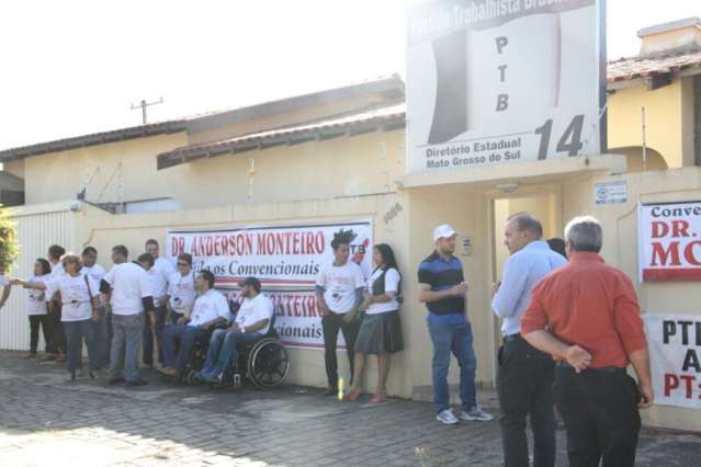 PTB inicia conven&ccedil;&atilde;o dividido entre 2 pr&eacute;-candidatos e apoio ao PT