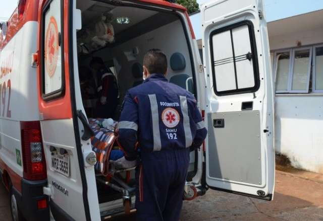 Adolescente &eacute; atingido por tr&ecirc;s tiros disparados por dupla em moto