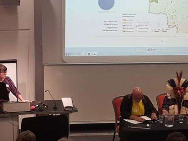 No Dia do &Iacute;ndio, guarani kaiow&aacute; de Dourados far&aacute; protesto em Londres
