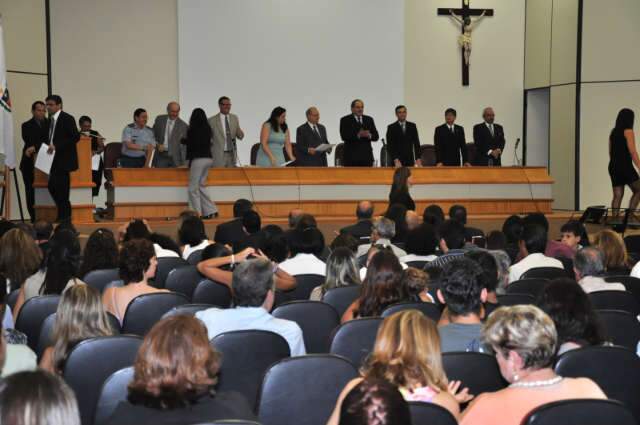  Policiais civis se especializam para fazer frente &agrave; criminalidade