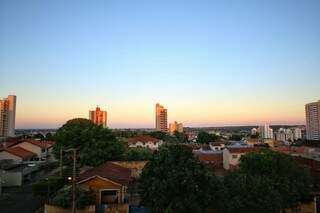 Manhã com céu claro em Campo Grande e mínima de 20ºC. (Foto: André Bittar)