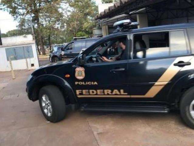 A&ccedil;&atilde;o da PF prende agente que facilitava entrada de celular em pres&iacute;dio