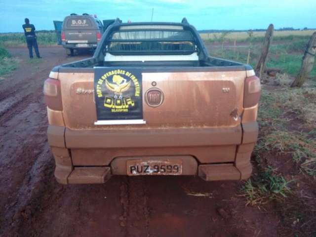 Condutor n&atilde;o obedece ordem de parada, foge e abandona ve&iacute;culo em planta&ccedil;&atilde;o