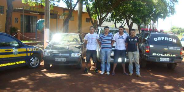  Defron prende quadrilha envolvida em roubo de caminhonete em Dourados