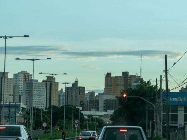 Semana começa com chuva e previsão de queda na temperatura em MS, diz Inmet