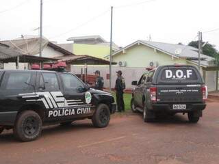 Policiais civis e militares trabalham para cumprir 28 mandados de busca e apreensão. (Foto: Divulgação)