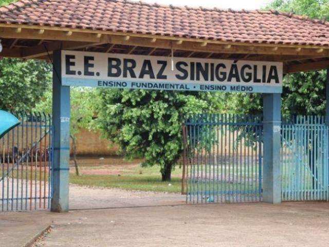 Garoto de 11 anos morre atropelado por &ocirc;nibus na sa&iacute;da da escola 