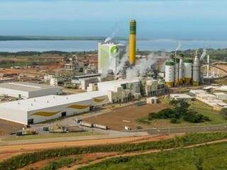 Um dos procedimentos abertos pela CVM envolve a Eldobrado Brasil Celulose, cuja fábrica em Três Lagoas foi vendida pela J&amp;F em 2017 para grupo holandês. (Foto: Divulgação/Arquivo)