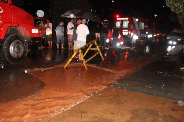Ciclista de 61 anos tenta desviar de buraco e morre ao colidir em micro&ocirc;nibus