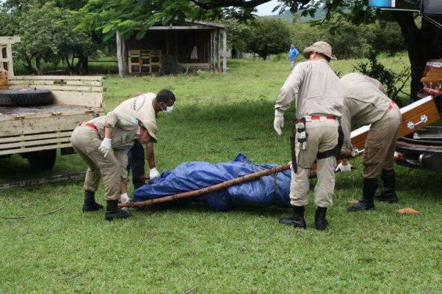  Com sinais de facadas, homem &eacute; encontrado morto em Coxim