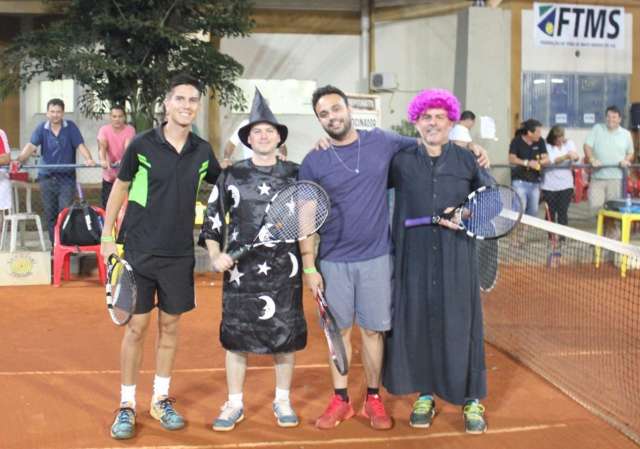 Torneio tradicional de duplas de t&ecirc;nis come&ccedil;a amanh&atilde; em Campo Grande