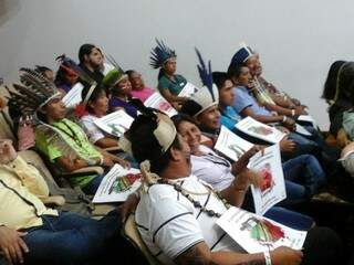 Indígenas voltaram a ocupar o plenário da Assembleia nesta quinta-feira. (Foto:Leonardo Rocha)