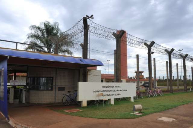 Ex-governador &eacute; internado ao saber de transfer&ecirc;ncia para pres&iacute;dio federal 