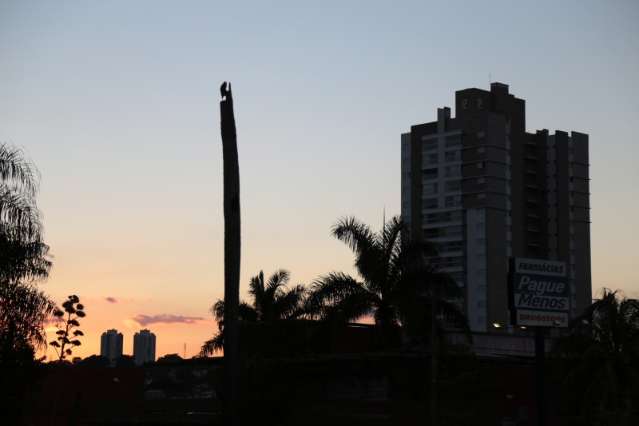 Segunda-feira de tempo claro e com possibilidades de chuvas &agrave; tarde, em MS