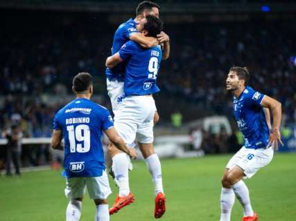 Cruzeiro faz bonito, vence América-MG por 3 a 0 e confirma vaga na final