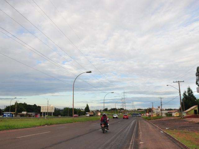 Ter&ccedil;a-feira continua com temperatura amena e c&eacute;u nublado
