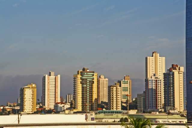 Quinta-feira amanhece nublada com m&aacute;xima de 20&ordm;C na Capital