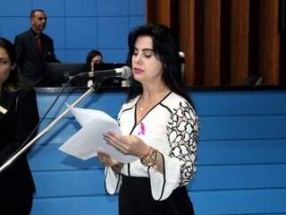 Deputada Mara Caseiro (PSDB) durante homenagem na Assembleia. (Gabriela Rufino/ALMS)