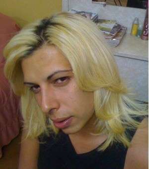 Fam&iacute;lia procura jovem desaparecido desde o domingo