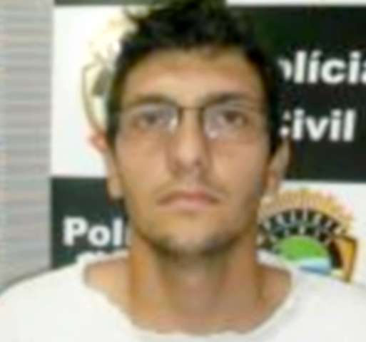 Motorista que atropelou idosa e fugiu presta depoimento e &eacute; liberado 