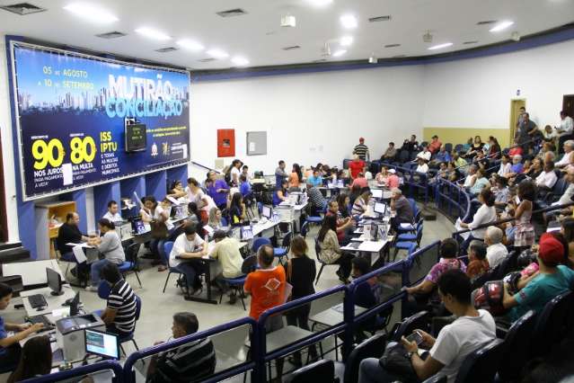 Contribuintes voltam a lotar central para ter desconto de 20% em IPTU