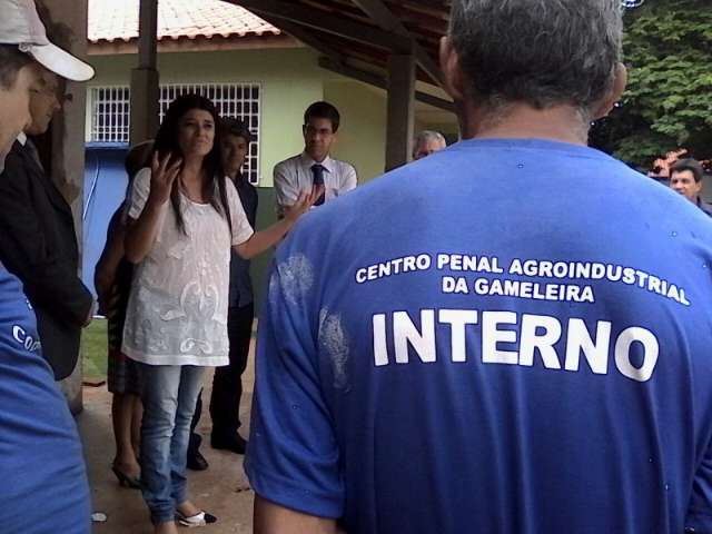 Vice-governadora visita escola reformada por detentos na Capital