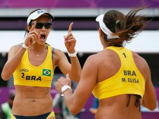 Talita e Maria Elisa terminaram primeira fase das Olimpíadas de forma invicta. (Foto: Reuters)