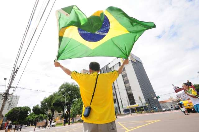 Na internet, mil apoiaram protesto contra Renan; na rua, apenas 100