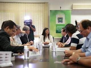 Reunião da bancada e candidato de Goiás na Governadoria (Foto: Fernando Antunes)