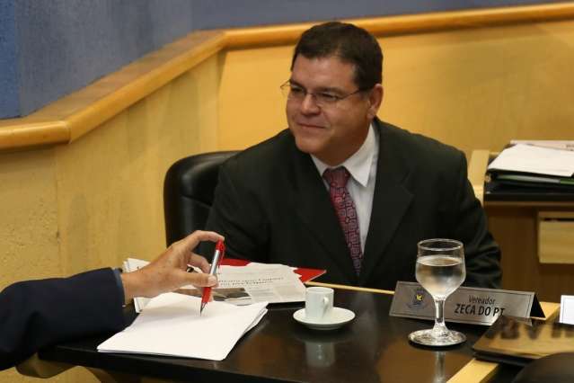 C&acirc;mara j&aacute; tem dez assinaturas para criar CPI do Tapa Buraco, diz Pedra