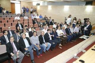Oito candidatos a prefeito participaram do evento no auditório da Ordem (Foto: Assessoria - OAB)