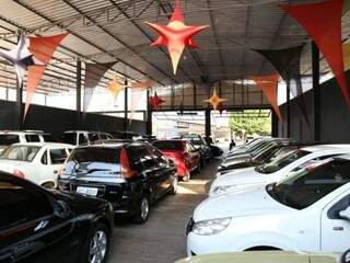 Cerca de 2 mil veículos de 24 lojas serão oferecidos em ação. (Foto: Paulo Francis)
