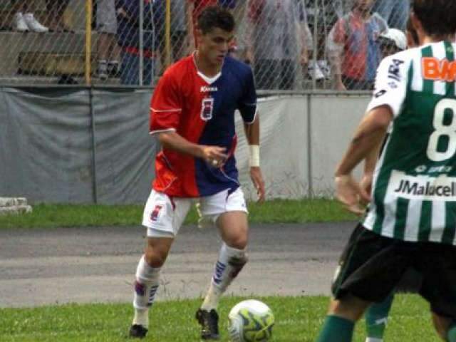  Palmeiras contrata lateral direito, ex-jogador do Ivinhema