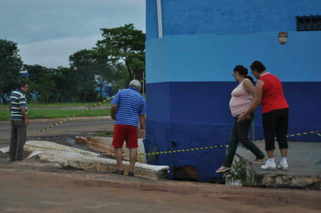 "A fam&iacute;lia est&aacute; abalada", diz sogro de rapaz que est&aacute; desaparecido