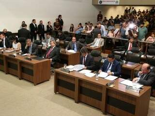 Sessão na Assembleia Legislativa de MS nesta quarta-feira (20). (Foto: Wagner Guimarães/ALMS).