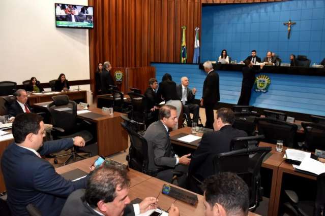 Deputados realizam audi&ecirc;ncia sobre piso salarial dos farmauc&ecirc;uticos
