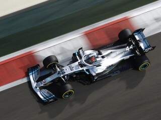 Hamilton quebrou recorde do circuito de Yas Marina, com volta de 1min39s283 (Foto: Divulgação/Mercedes AMG)
