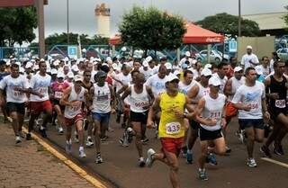 Volta da UFMS reúne atletas para corrida e caminhada (Foto: Divulgação - UFMS)